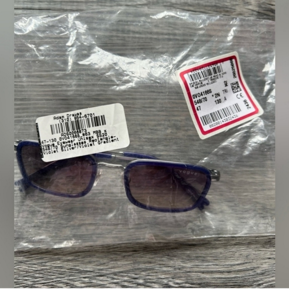 NWT Vogue Eyewear UV Protected Rectangle Sunglasses Women 0VO4166S - Picture 7 of 9